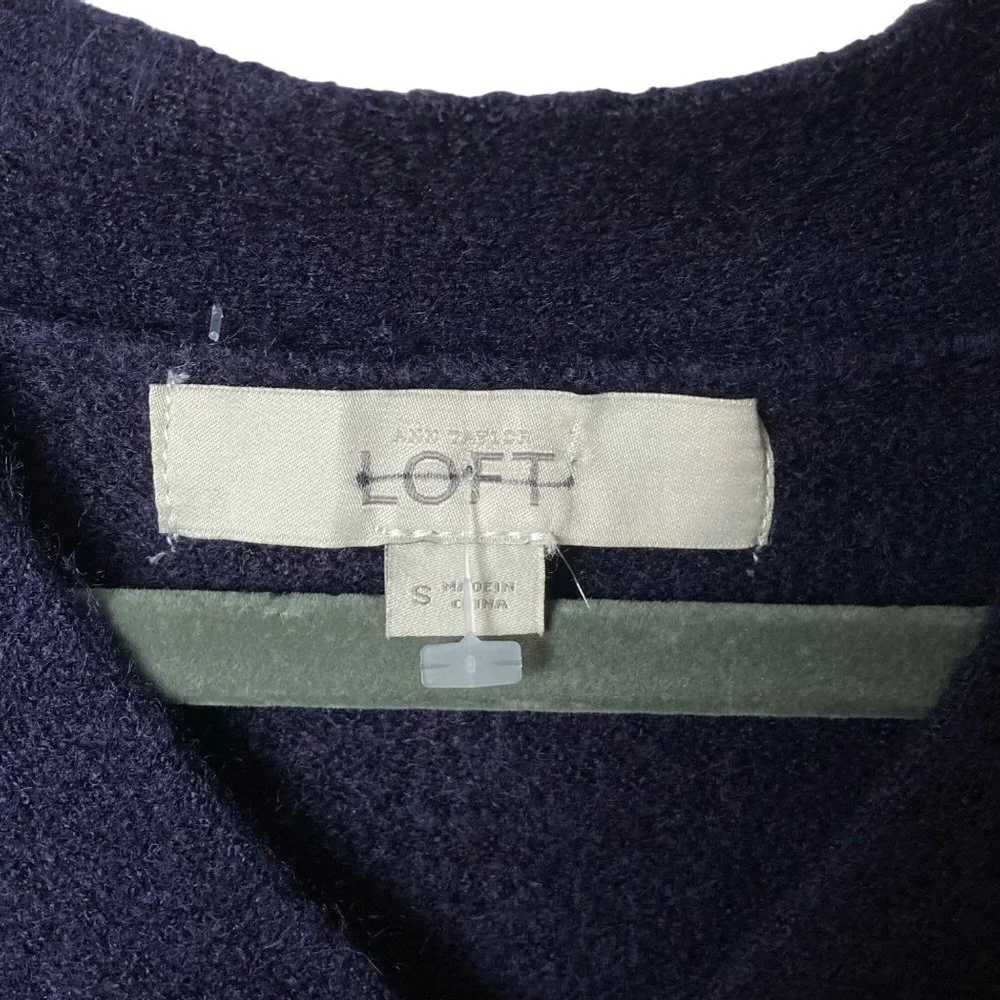 Ann Taylor Loft Women Deep Purple V-Neck Long Sleeve Pullover Sweater Size Small